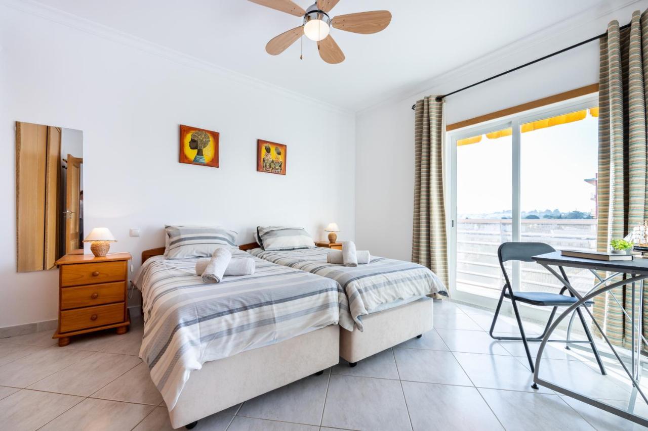 Bernies Folly Apartman Armação de Pêra Kültér fotó